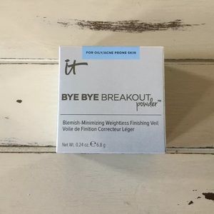NWT It cosmetics bye bye breakouts powder